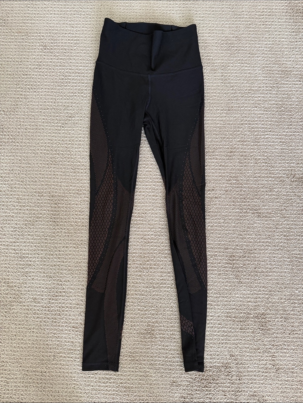 Lululemon leggings size 4